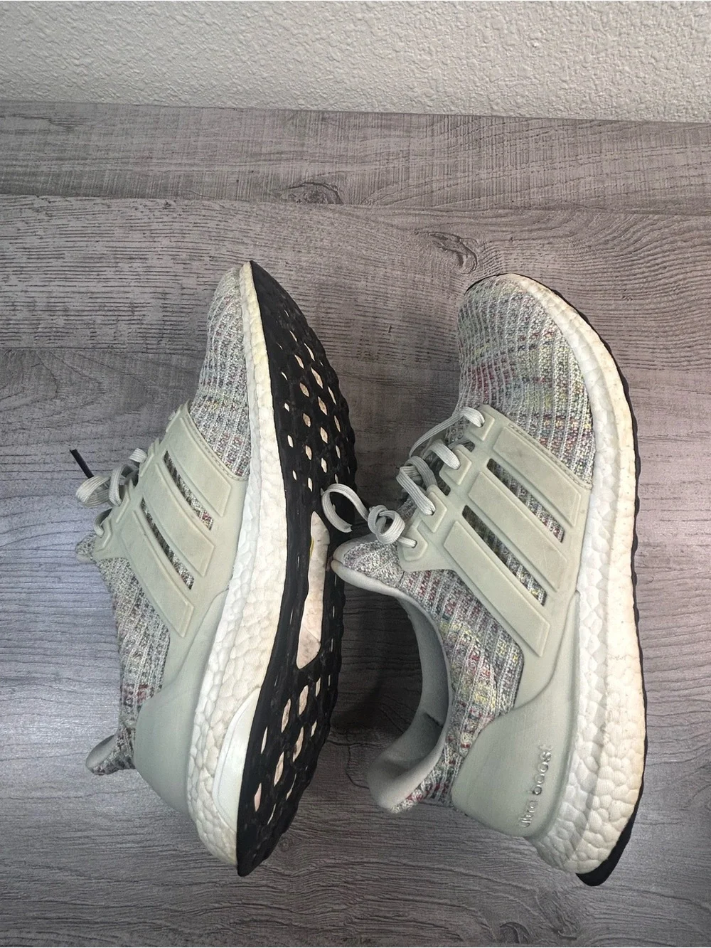adidas Multicolor Knit Ultra Boost 4 Sneakers with Light Gray Cage Men’s Size 9